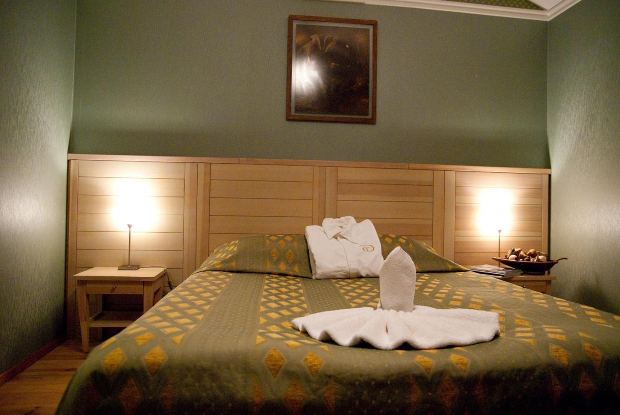 Seasons Spa Boutique Hotel Kozyn Esterno foto