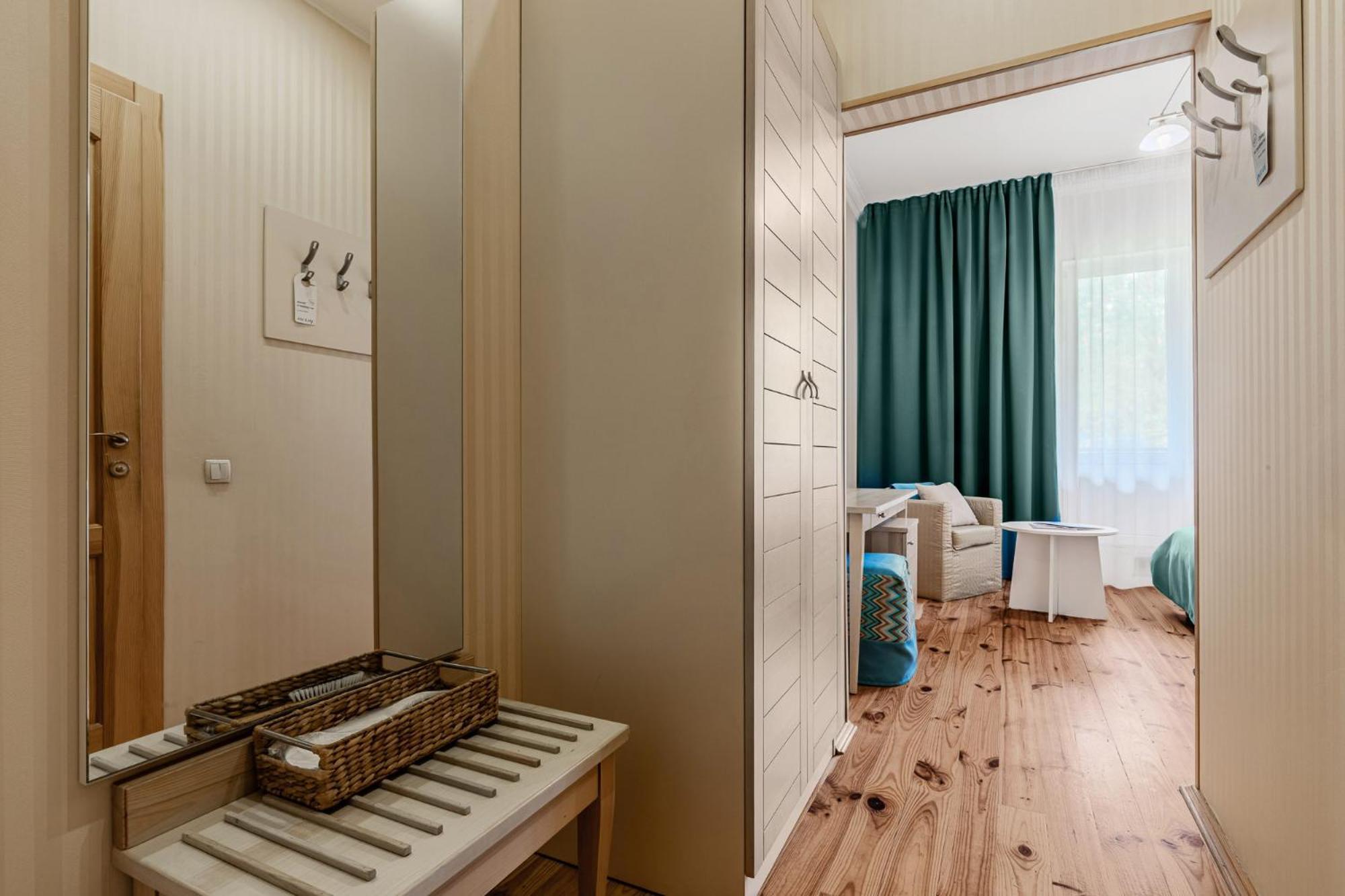 Seasons Spa Boutique Hotel Kozyn Esterno foto