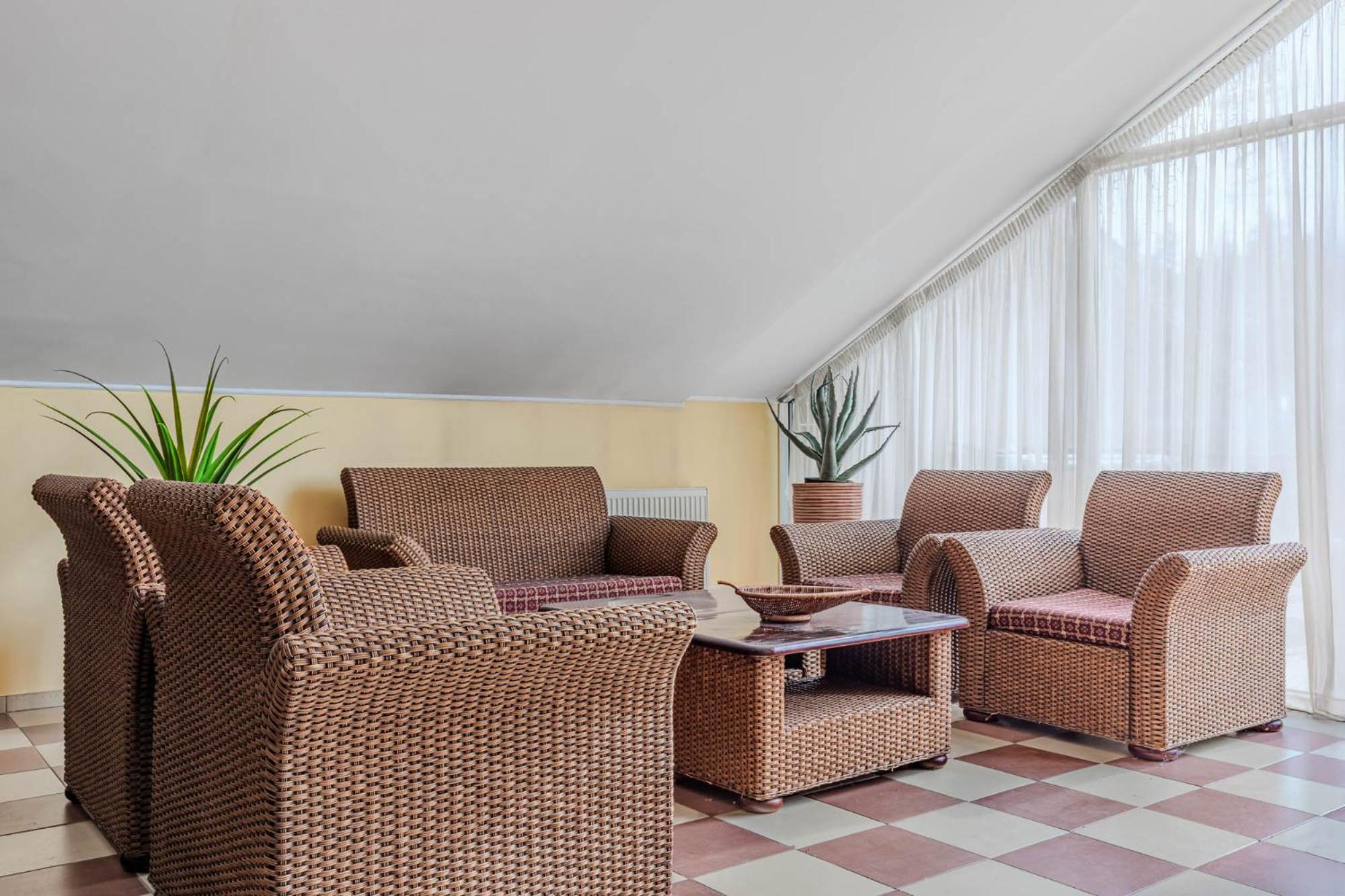 Seasons Spa Boutique Hotel Kozyn Esterno foto