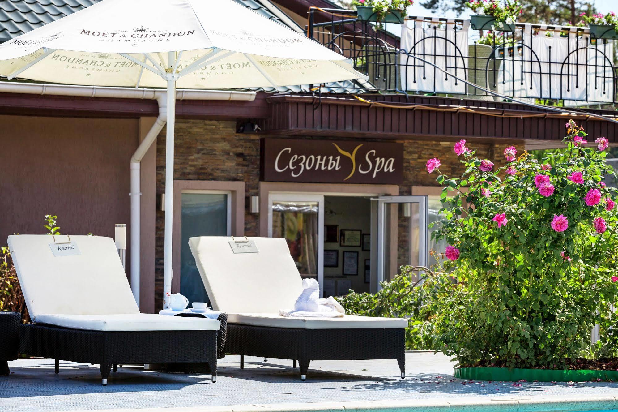 Seasons Spa Boutique Hotel Kozyn Esterno foto